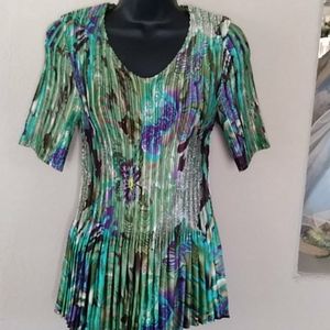 Psychedelic Pleated Expandable Women Top